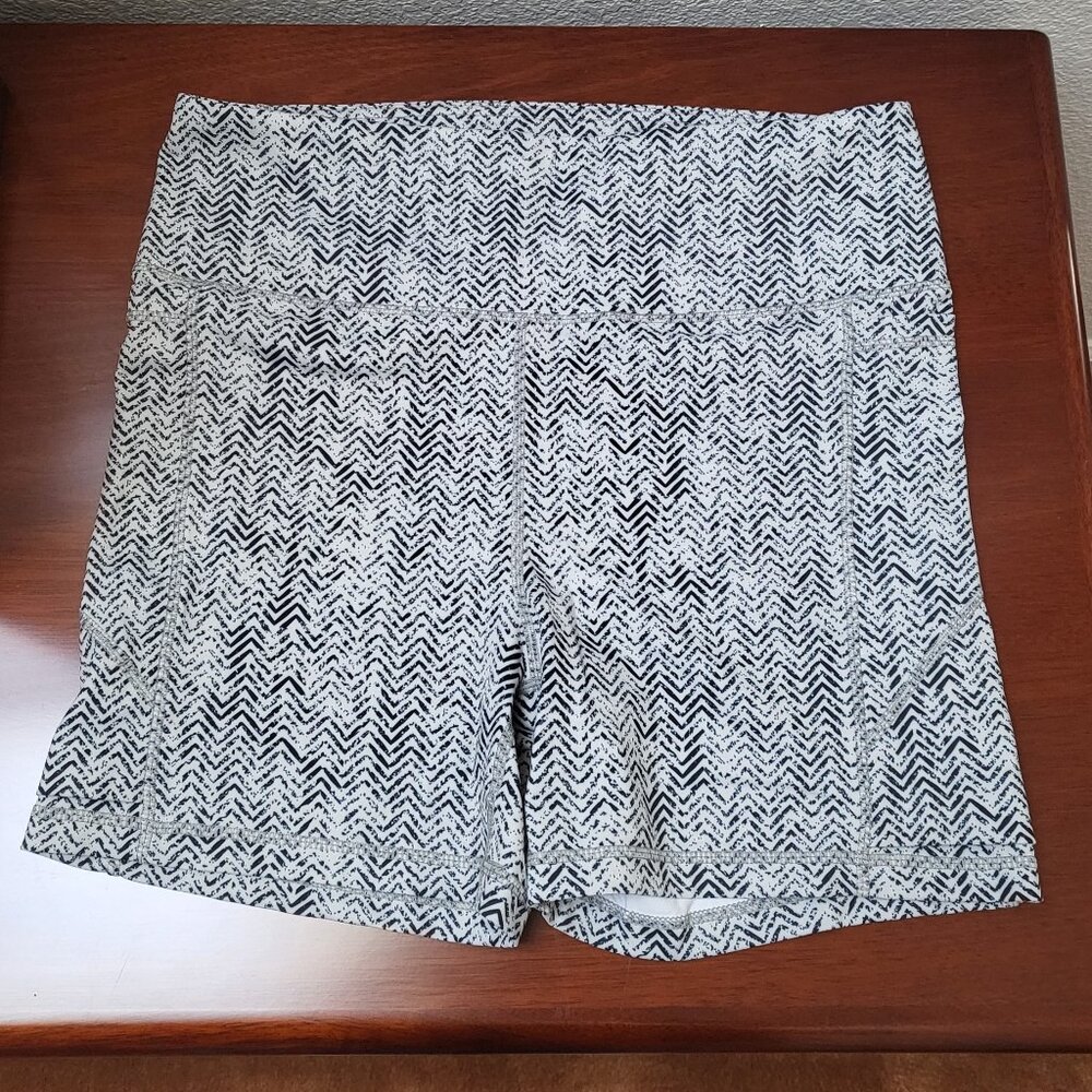 Senita Baseline Women's High Waisted Shorts in Herringbone w Pockets 5" Size L